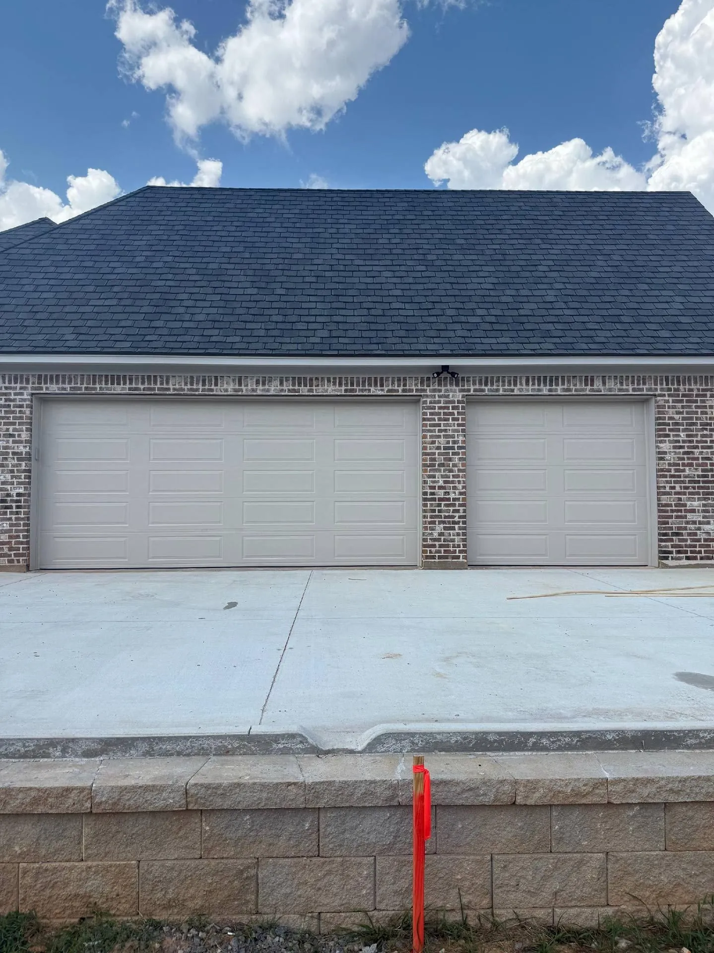 Garage door installed by Geaux Overhead Door on a home in Ruston, Louisiana